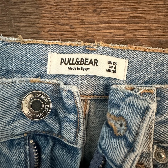 Pull & Bear Ripped Mom Straight Leg Jeans - Picture 3 of 4
